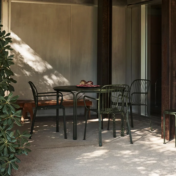 Thorvald SC95 Outdoor Armlehnstuhl von &Tradition