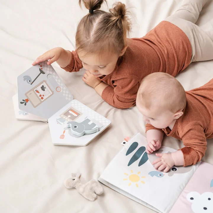 Bilderbuch Deer Friends von Done by Deer 