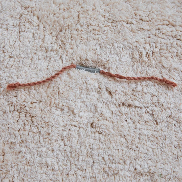 Wildflower Spielteppich mit Spielzubehör von Lorena Canals