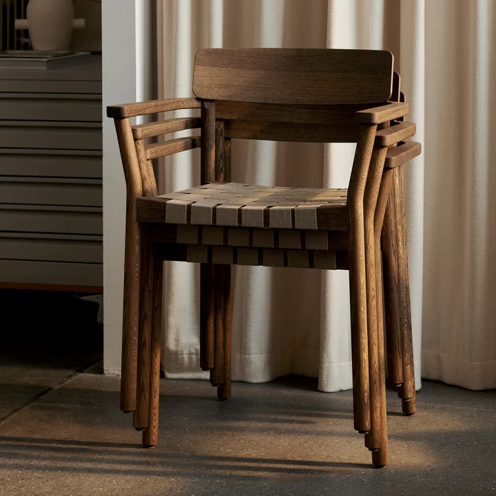 Betty TK9 Armlehnstuhl, Eiche natur / Gewebe natur von &Tradition