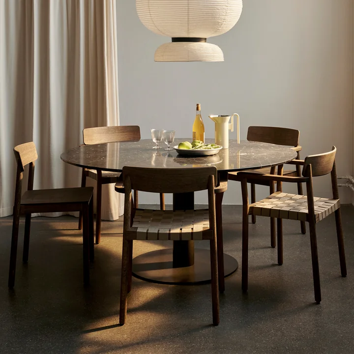 Betty TK9 Armlehnstuhl, Eiche natur / Gewebe natur von &Tradition