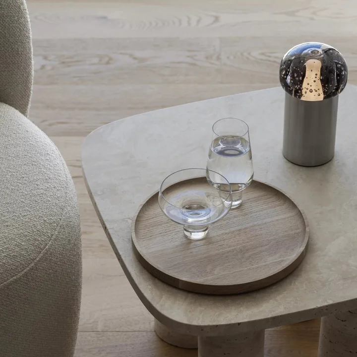 Iris LED Tischleuchte mit Akku von Blomus