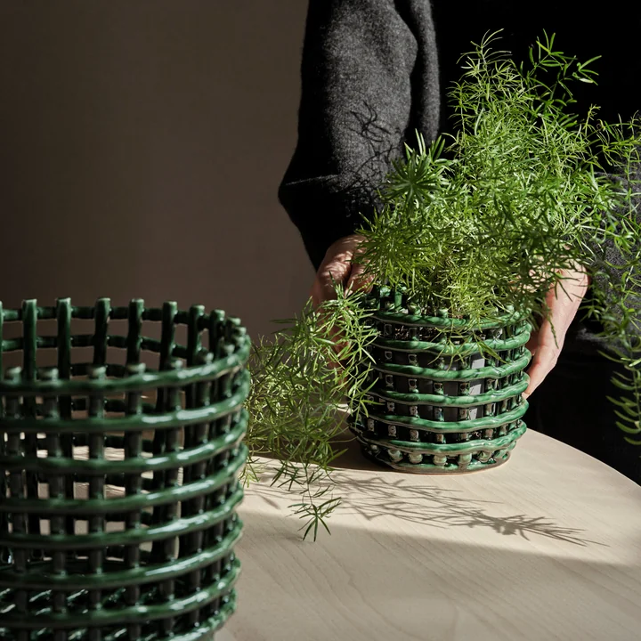 Keramik Korb, klein, emerald green von Ferm Living