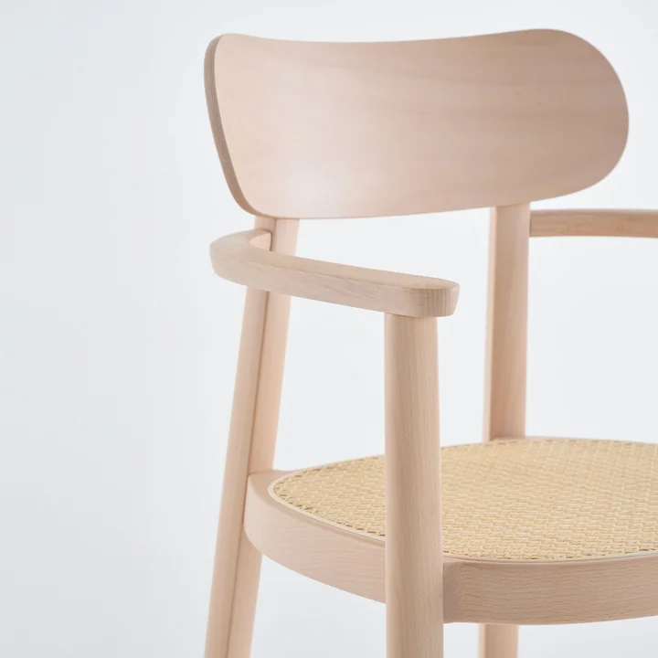 118 FV Armlehnstuhl Rohrgeflecht von Thonet