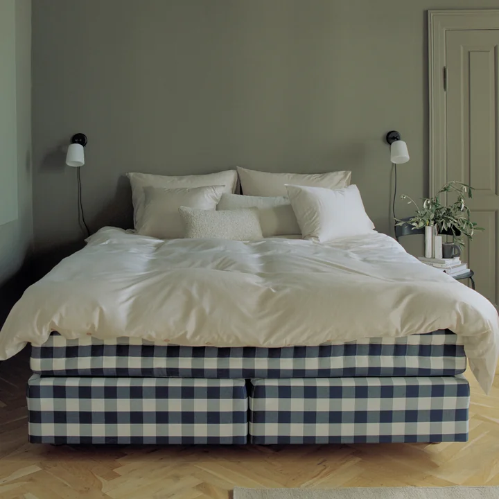 New Works - Material New Editions Wandleuchte Opalglas / 13 x 23 x 18 cm