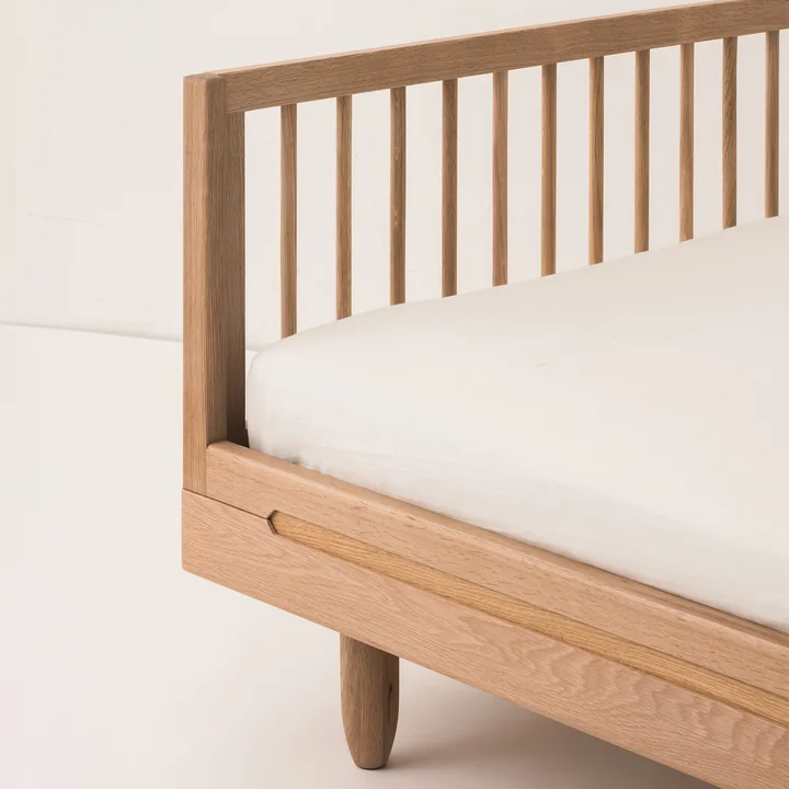 Pure Single Bett, 90 x 200 cm, Eiche von Nobodinoz