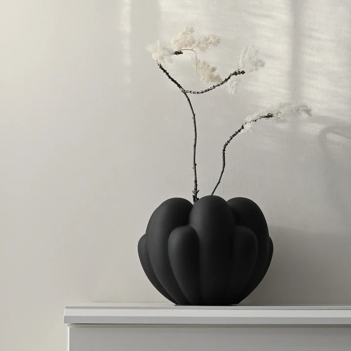 101 Copenhagen - Bloom Vase, mini, schwarz