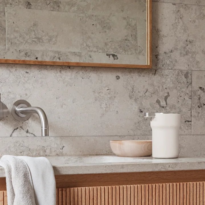 Citadel Seifenspender, sand von Eva Solo