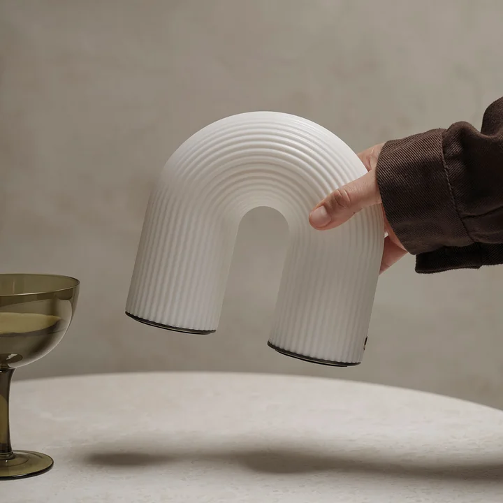 Ferm Living - Vuelta Portable Akkuleuchte, weiß