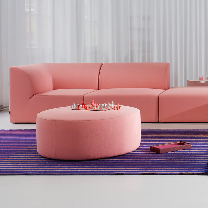 OUT Objekte unserer Tage - Weber 01 2.5-Sitzer Sofa, rosa (Vidar 4 0622 by Kvadrat)