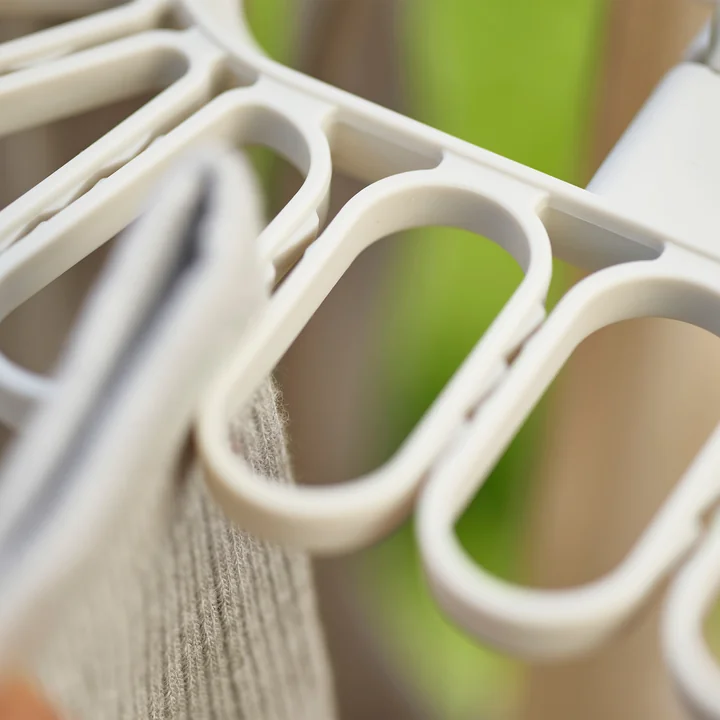 Joseph Joseph - Petal Schnellspannbügel, 22 Halter, ecru