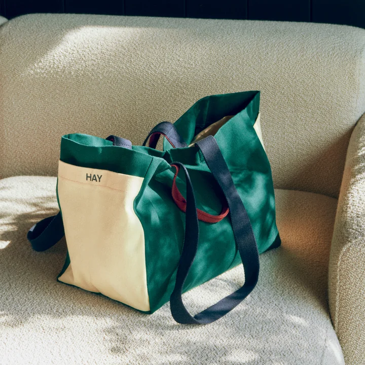HAY - Weekend Bag, medium, dunkelgrün multi