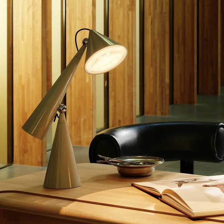 Tom Dixon - Pose Task LED Tischleuchte, putty