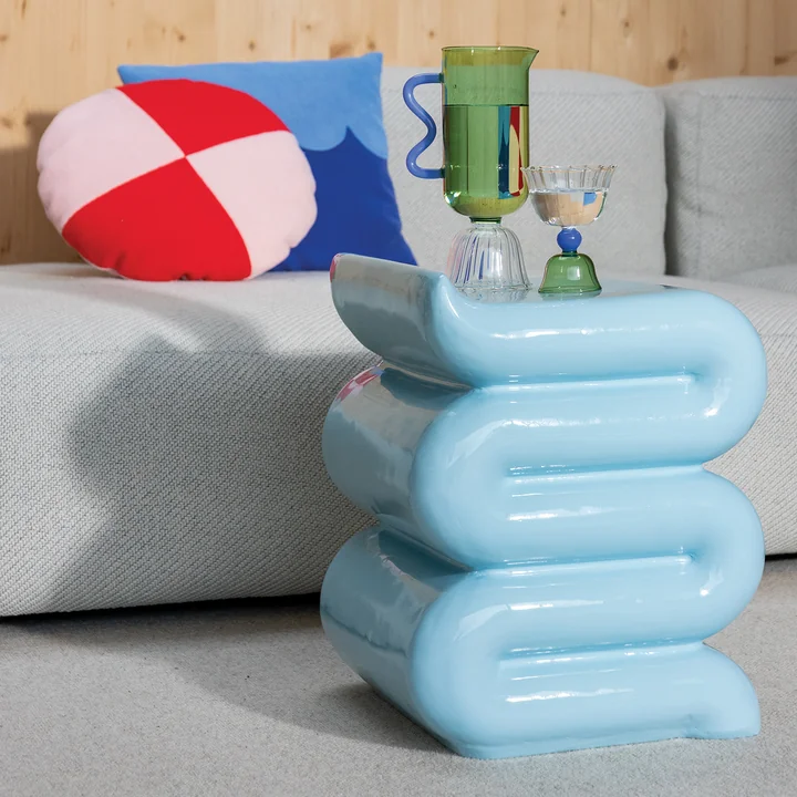 &klevering - Pillar Whip Beistelltisch, H 46 cm, pastellblau