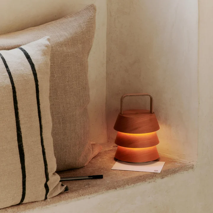 Ferm Living - Luver LED Tischleuchte mit Akku, natur