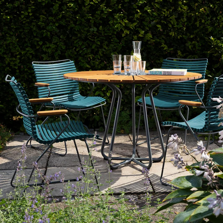 HOUE - CLICK Outdoor Dining Armlehnstuhl mit niedriger Lehne