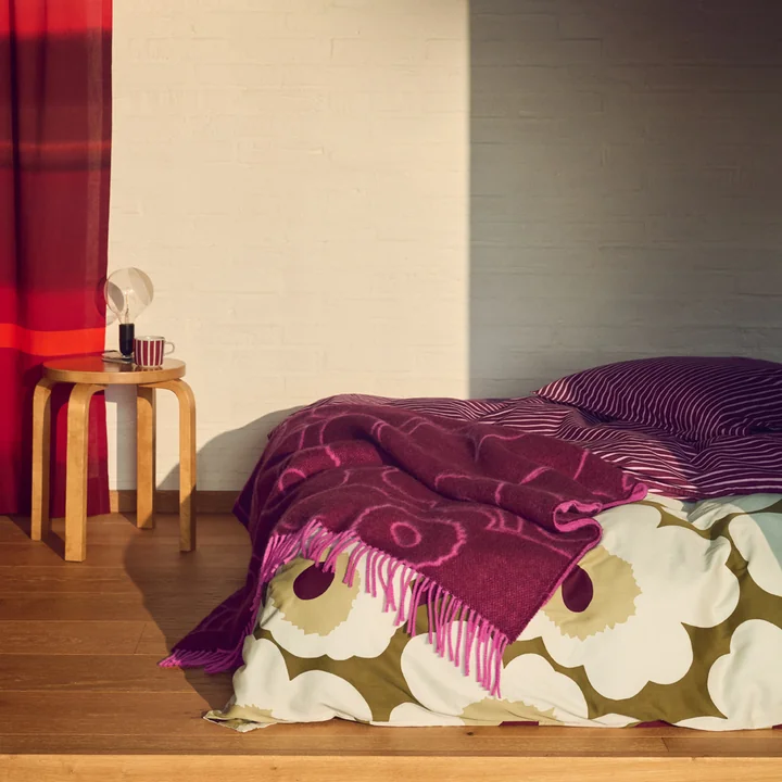 Marimekko - Piirto Unikko Wolldecke, burgundy / fuchsia, Piccolo Kissenhülle, burgundy / rosa