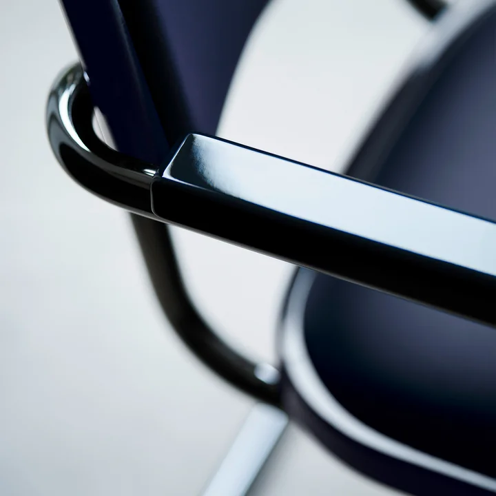 Thonet - S 64 P Serious Armlehnstuhl, Titan / graphit-blau (JS. by Jil Sander)