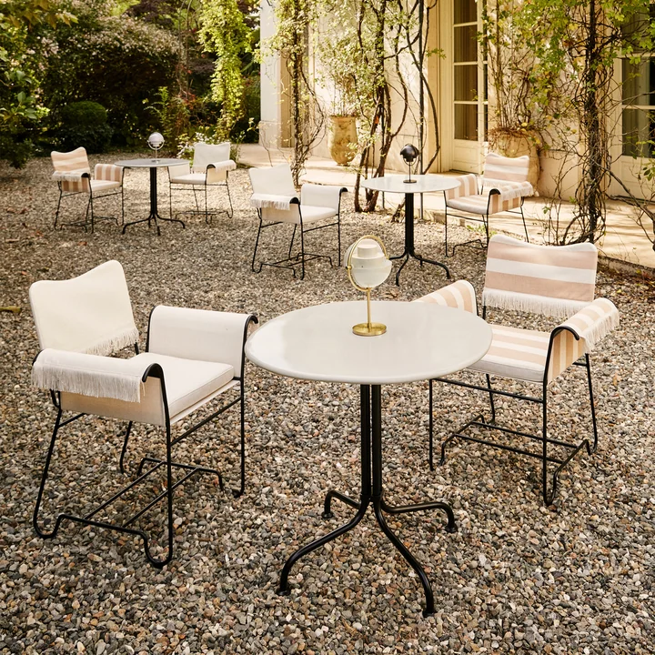 Gubi - Carmel Bistroesstisch, 75 x 75 cm, schwarz / clam white