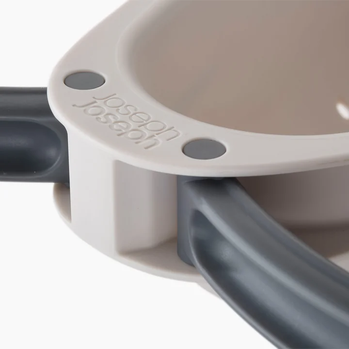 Joseph Joseph - Droplet Küchensieb mit faltbaren Griffen, stone