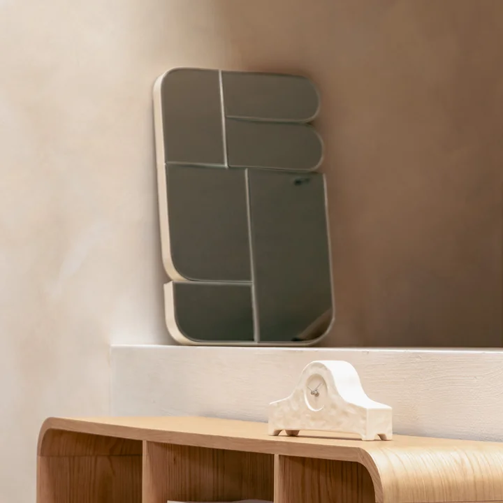 Zuiver - Glamour Spiegel, beige und Grandma Tischuhr, weiß