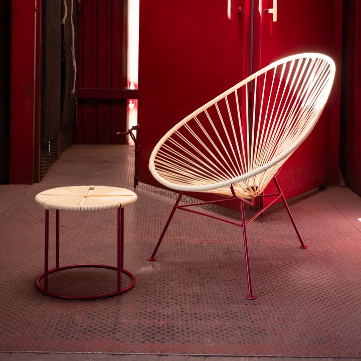 Acapulco Design - Acapulco Classic Chair und The Side Table, weiß / burgundy red