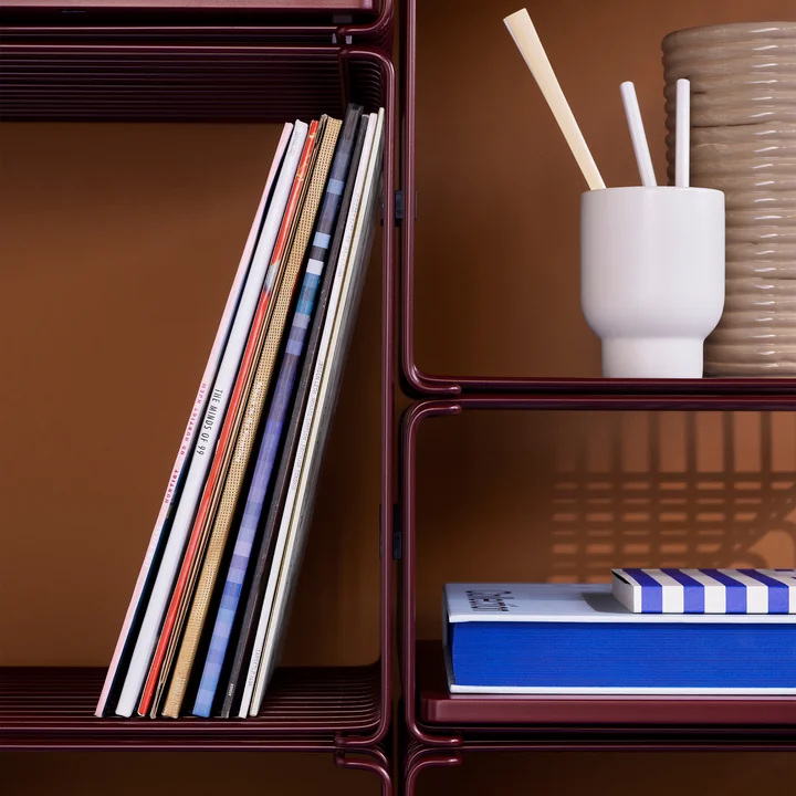 Montana - Panton Wire Half Height Regal, schwarz-rot