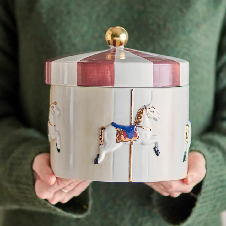 Bloomingville - Merry-go-round Gefäß mit Deckel, Ø 19,5 x H 20,5 cm, rot