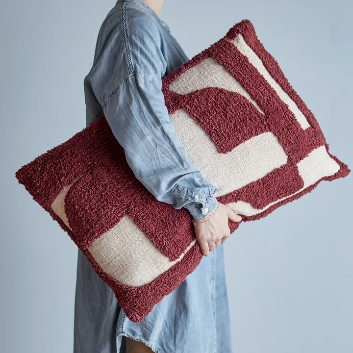 Bloomingville - Olica Kissen 60 x 40 cm, rot