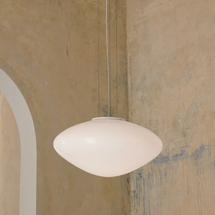 &Tradition - Mist AP20 Pendelleuchte, Ø 56 cm x H 29 cm, matt weiß