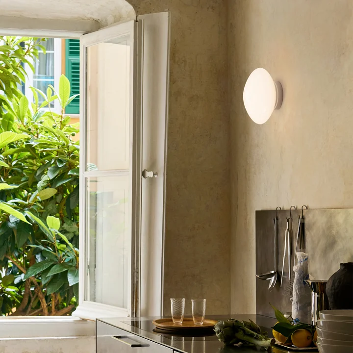 &Tradition - Mist AP22 Deckenleuchte / Wandleuchte, Ø 25 cm, matt weiß