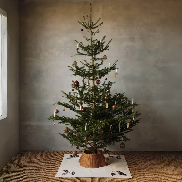 Ferm Living - Braided Christbaum-Umrandung, natur