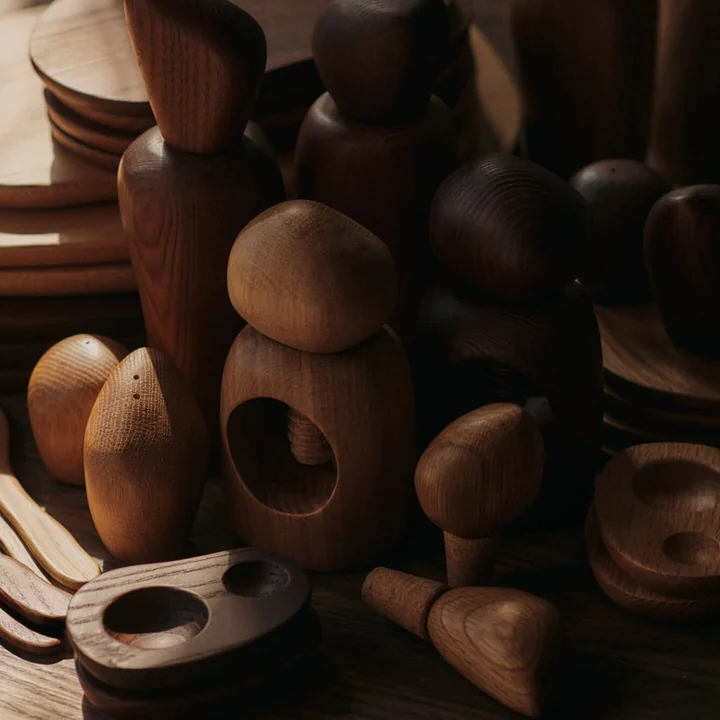 Ferm Living - Cairn Nussknacker, Eiche lackier und Esche dunkelbraun