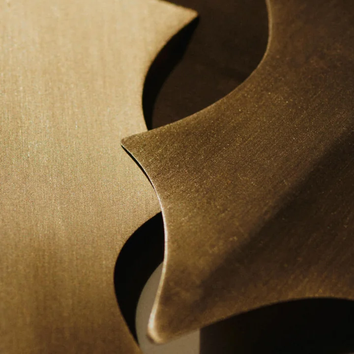 Ferm Living - Messing-Ornament, Stechpalmenblatt, gold