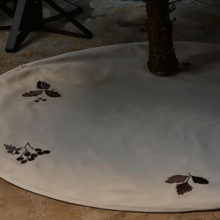 Ferm Living - Oak Weihnachtsbaumdecke, Ø 120 cm, natur