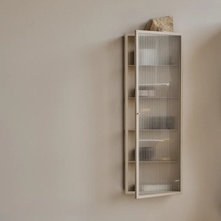 Ferm Living - Haze Wandschrank, 35 x 100 cm, Glas / kaschmir