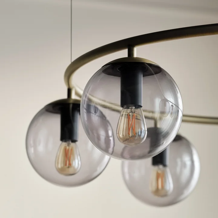 Bolia - Orb Kronleuchter Ø 105 cm, Messing antik matt / rauchgrau