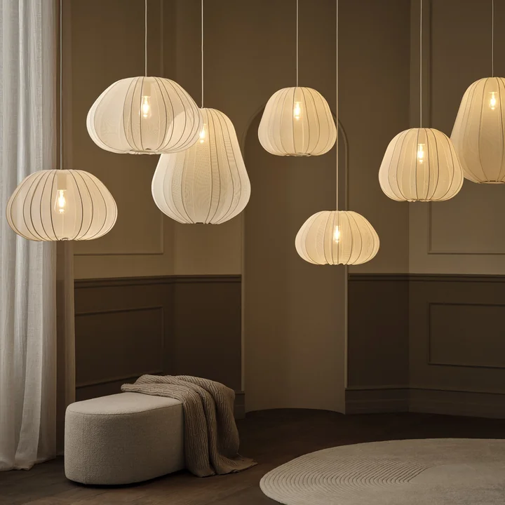 Bolia - Balloon Pendelleuchte, ecru