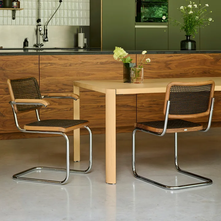 Thonet - S 64 V Armlehnstuhl und S 32 V Stuhl, Chrom / Nussbaum, dark melange