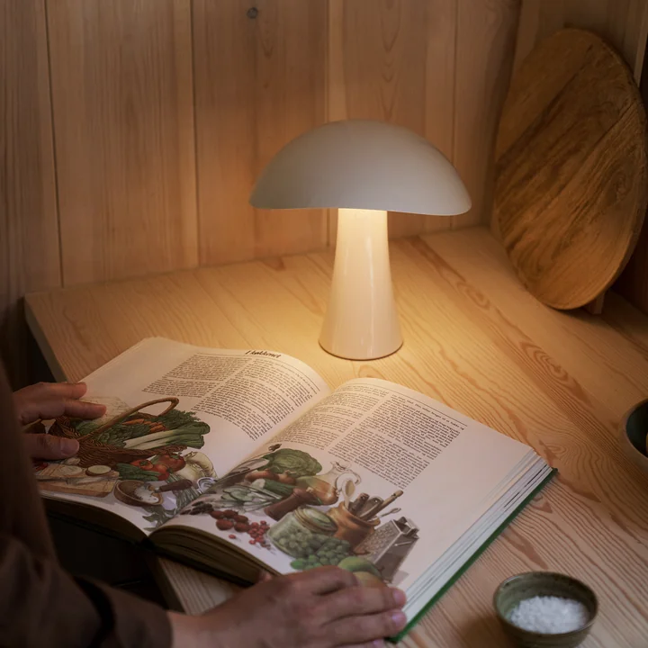 Louis Poulsen - Rumee 220 Portable Akku LED-Tischleuchte, cloud white