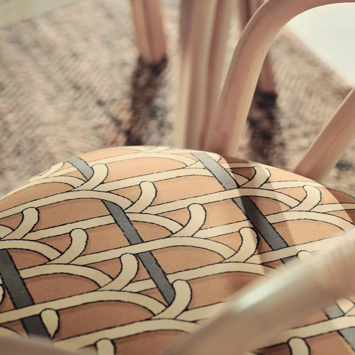 Gubi - Bistra Armlehnstuhl