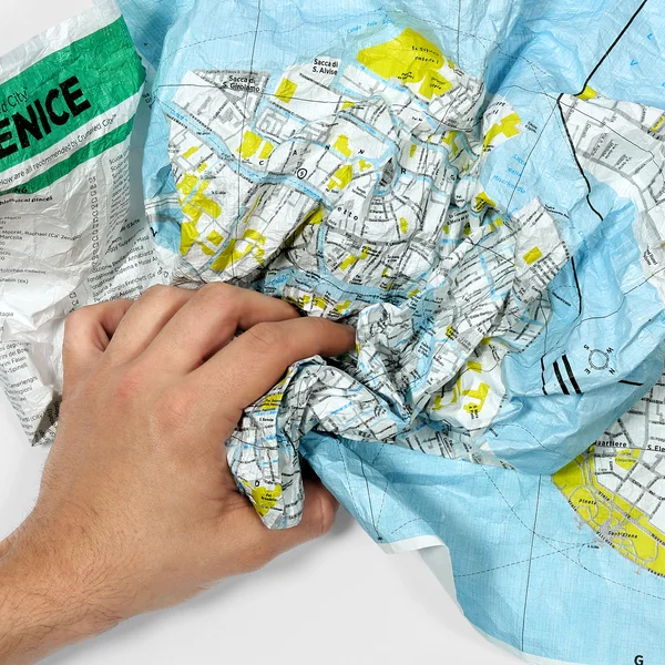 Crumpled City Map von Palomar