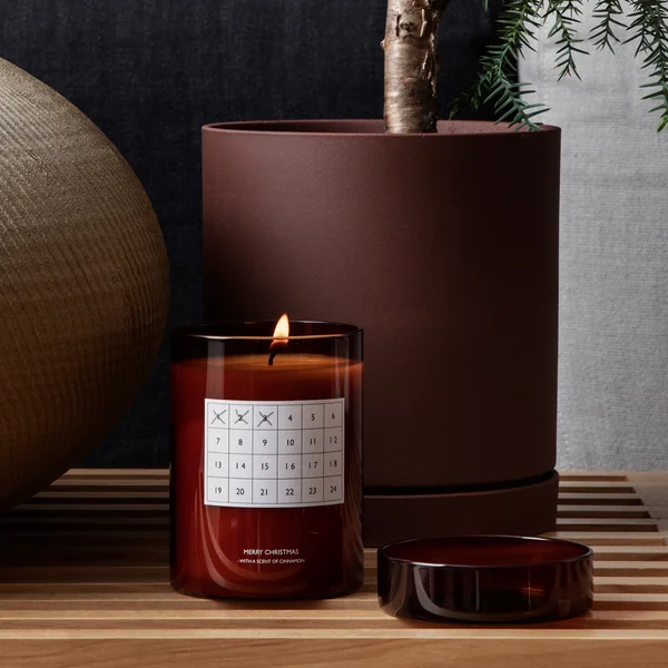 Ferm Living - Duftkerze Adventskalender, rotbraun