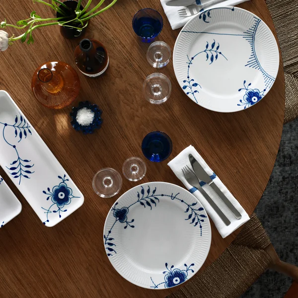 Mega Blau Gerippt Teller von Royal Copenhagen