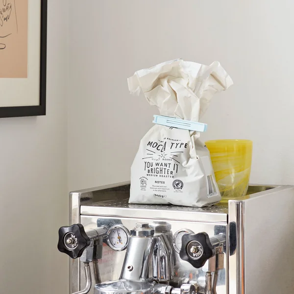 Paquet Clips von HAY in helblau