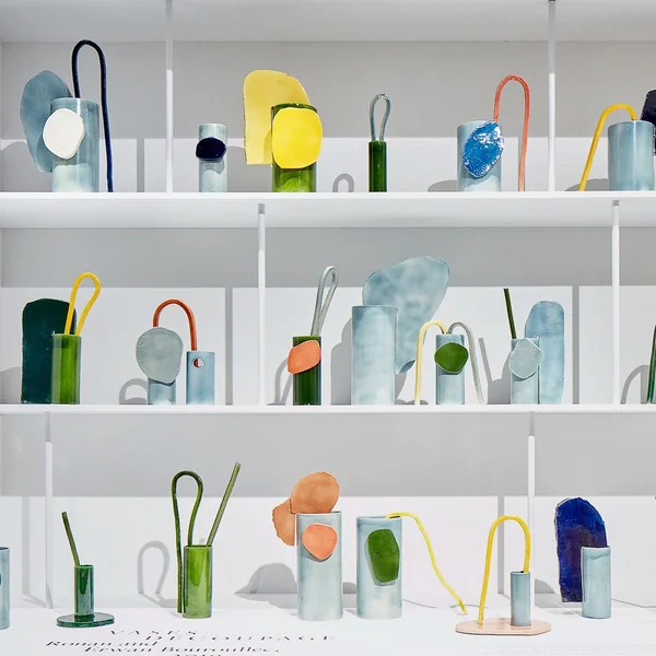 Vasenserie Découpage von Vitra