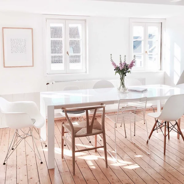 Karlas View Homestory - Esszimmer - Carl Hansen, Hay und Vitra