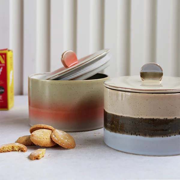 Stylische Keksdosen im Retro-Look