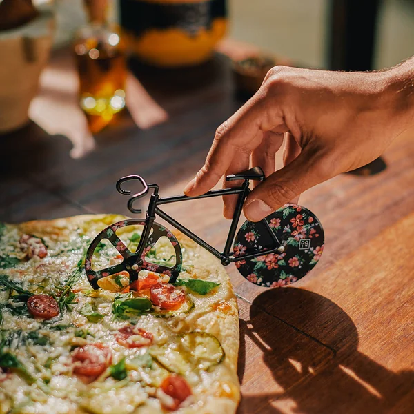 Der Fixie Pizzaschneider im Einsatz