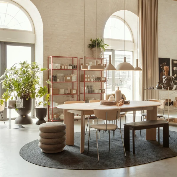 ferm Living - Bevel ausziehbarer Esstisch, natur